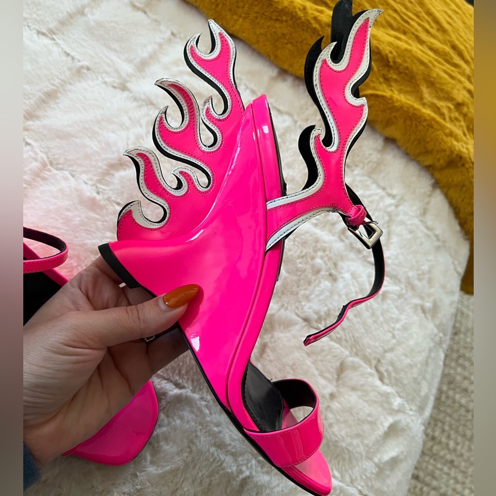 Authentic runway Prada Flames 🔥